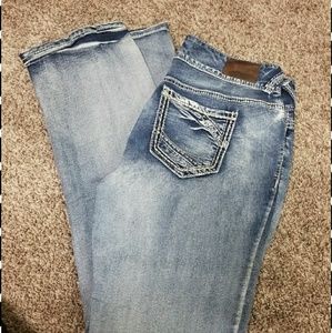 Maurices light washed jeans